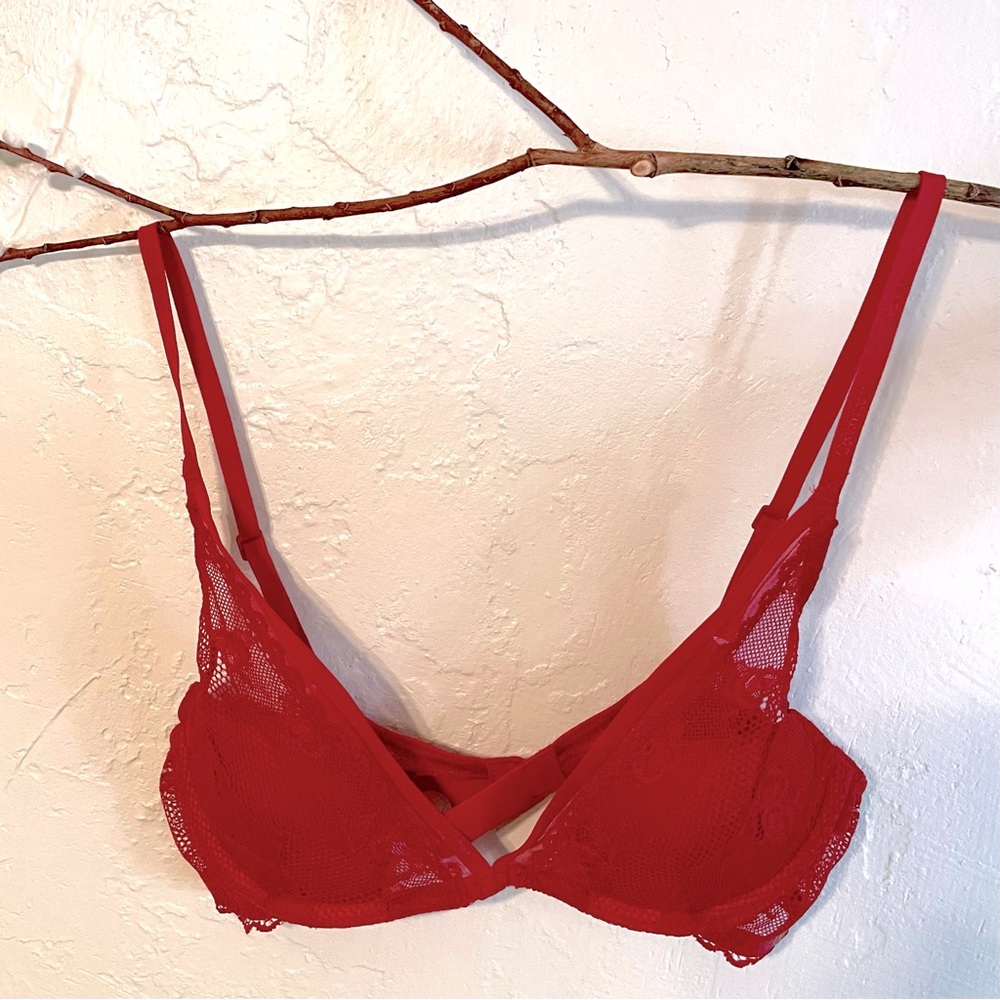 32B | Red Lace Bra